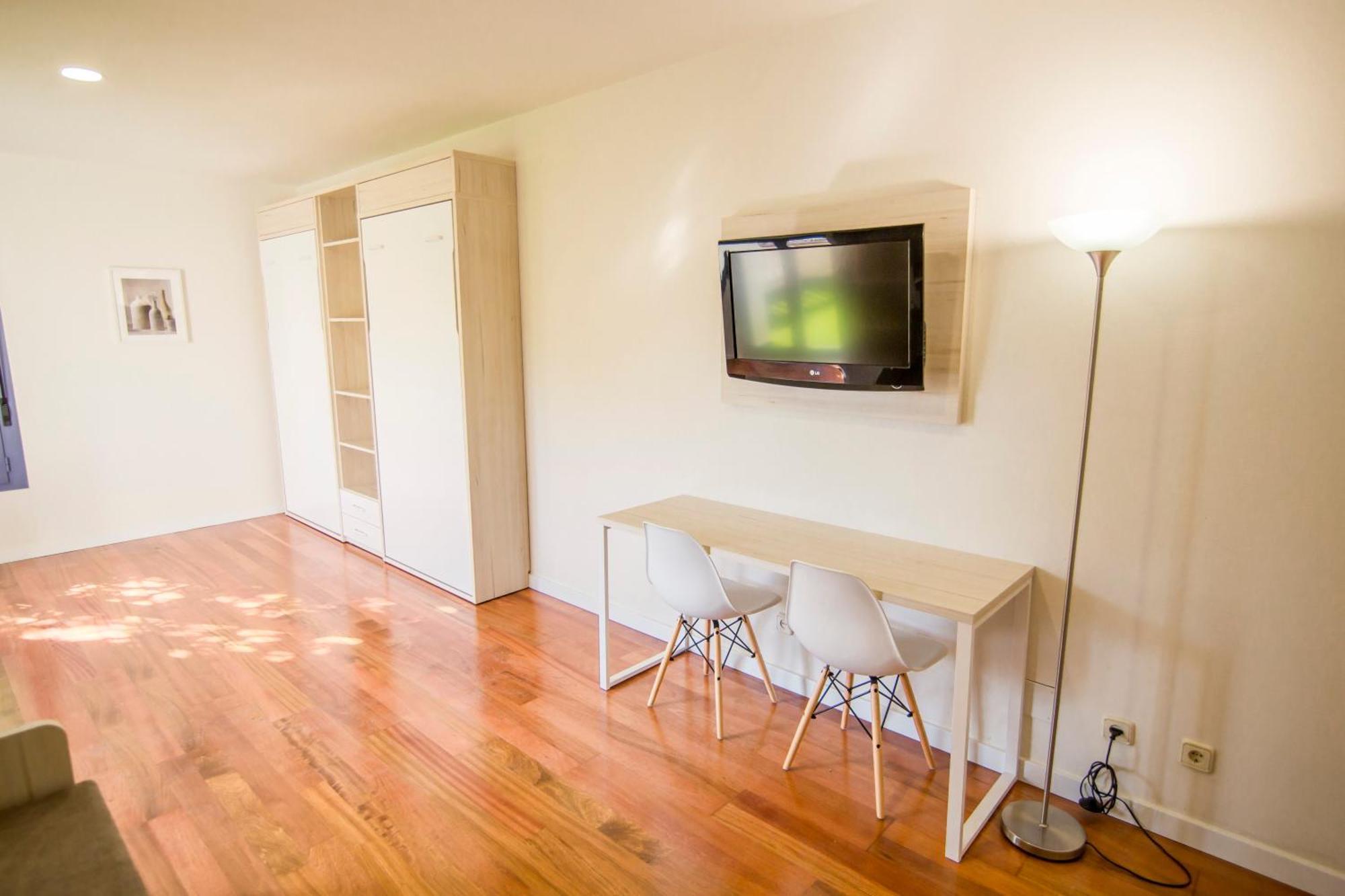 Apartamentos Plaza De Santiago - Estudios Turisticos - 1 Llave Pinto Esterno foto